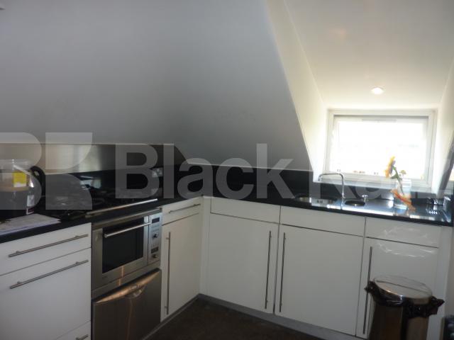 			MINS TO PRIMROSE HILL!!, 1 Bedroom, 1 bath, 1 reception Flat			 Elsworthy Road, PRIMROSE HILL